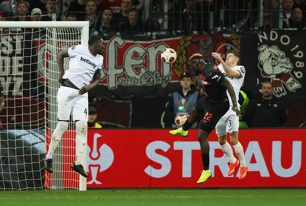 Hạ West Ham, Leverkusen đặt một chân vào bán kết Europa League - Ảnh 1