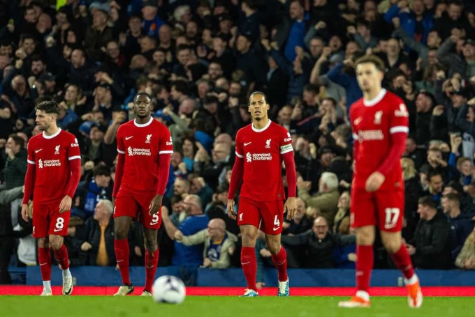 Thua trắng Everton, Liverpool hụt hơi trong cuộc đua vô địch Ngoại hạng Anh - Ảnh 1