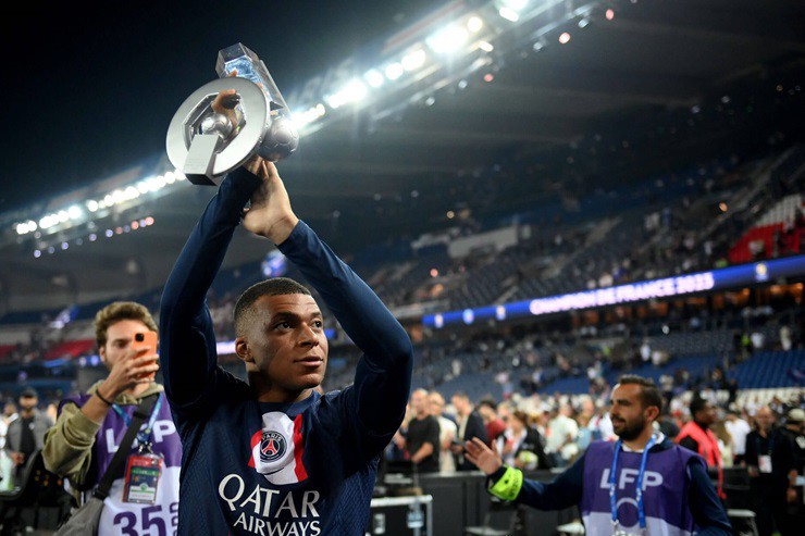 PSG chính thức vô địch Ligue 1 trước 3 vòng đấu - Ảnh 1