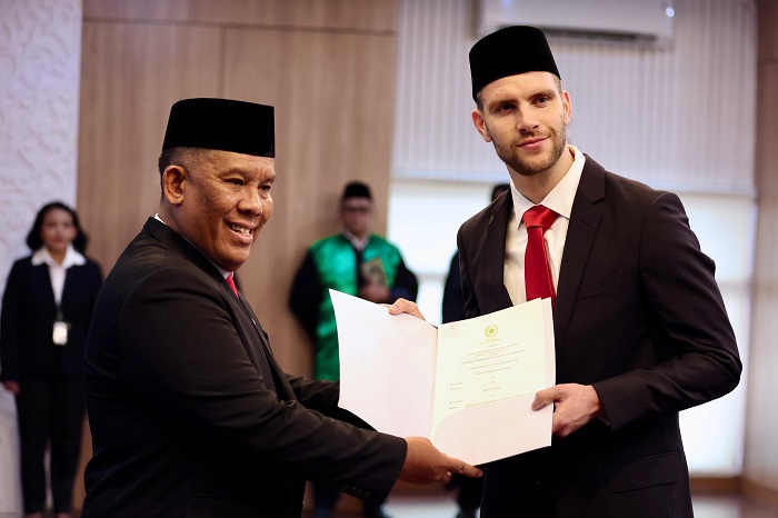 Indonesia nhập tịch thành công thủ môn từng khoác áo tuyển trẻ Hà Lan - Ảnh 2