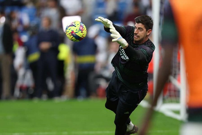 Courtois sánh ngang thành tích của Casillas trong trận thắng trước Alavés - Ảnh 2