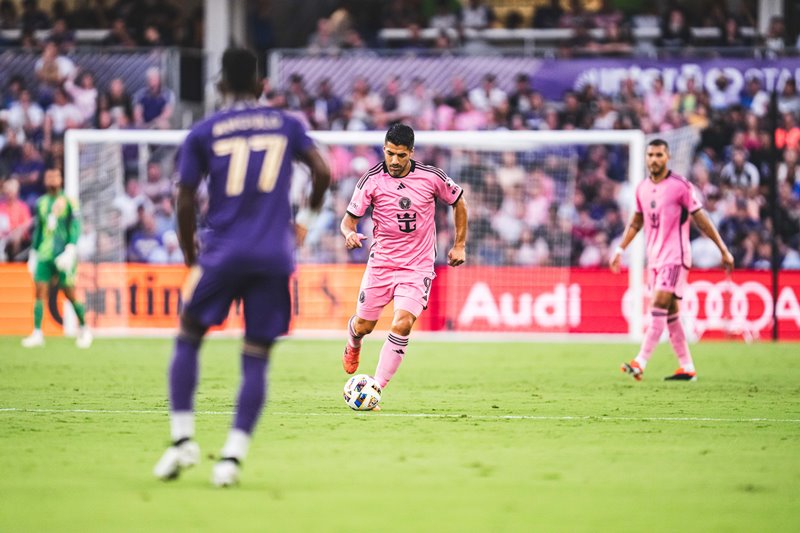 Thiếu vắng Messi, Miami bị ngắt dứt mạch thắng tại MLS - Ảnh 1