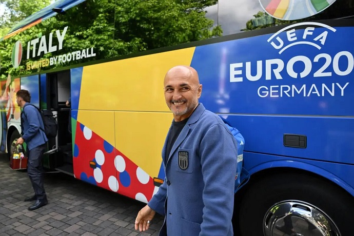 Đội tuyển Italia đặt chân đến Đức dự Euro 2024 - Ảnh 7