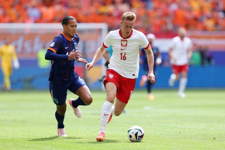 Hà Lan ngược dòng kịch tính trước Ba Lan ở trận mở màn Euro 2024 - Ảnh 1