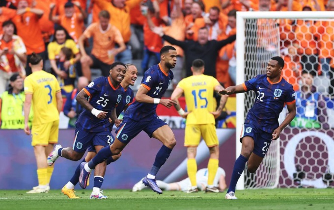 Đè bẹp Romania, Hà Lan tiến thắng vào tứ kết Euro 2024 - Ảnh 1
