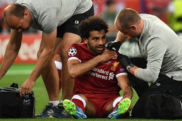 Tin nóng chung kết C1: Salah chấn thương, nguy cơ nghỉ World Cup 2018