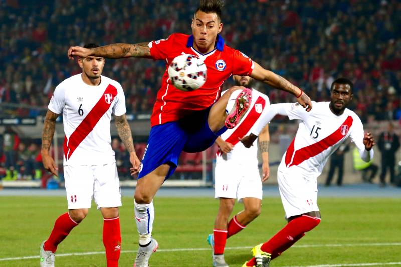 Đội hình ra sân Chile vs Peru: Sanchez, Vidal đá chính, Farfan dự bị