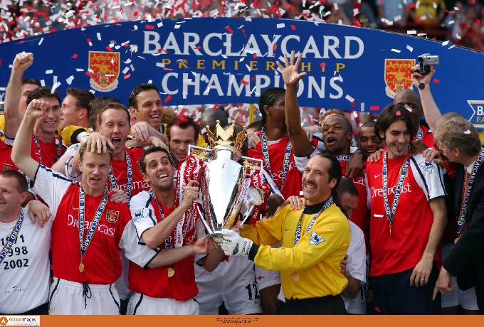 Arsenal đã vô địch Ngoại hạng Anh mấy lần, có tổng cộng bao nhiêu danh hiệu?