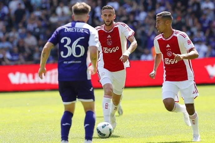 Kèo thẻ phạt ngon ăn Ludogorets vs Ajax, 1h ngày 25/8
