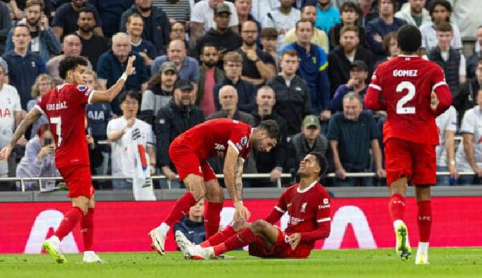 Liverpool nhận thêm tin xấu sau trận thua đau Tottenham