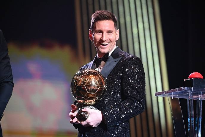 Messi tiến sát danh hiệu Quả bóng vàng lần thứ 8