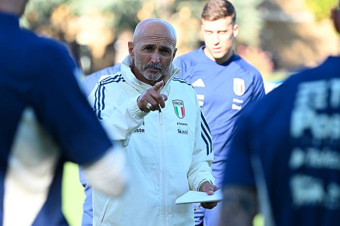 Đội tuyển Italia bị sốc bởi nghi án cá độ, Spalletti nói gì?