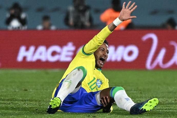 FIFA có thể sẽ phải bồi thường vì chấn thương của Neymar