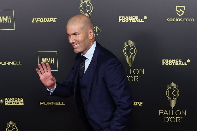 Zinedine Zidane phê phán giải Quả bóng vàng: "Như một trò đùa!"