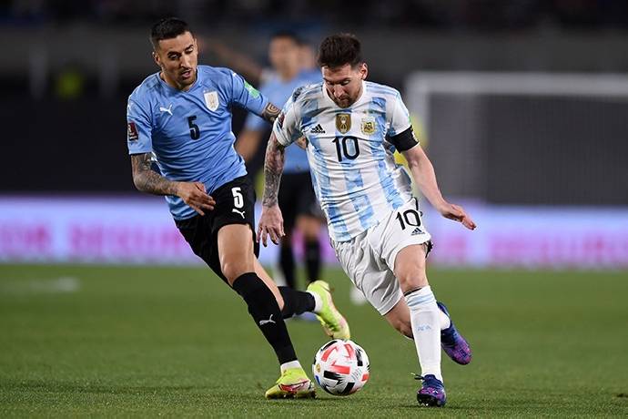 Soi kèo phạt góc Argentina vs Uruguay, 7h ngày 17/11