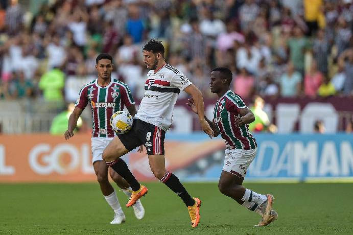 Soi kèo phạt góc Fluminense vs Sao Paulo, 7h30 ngày 23/11