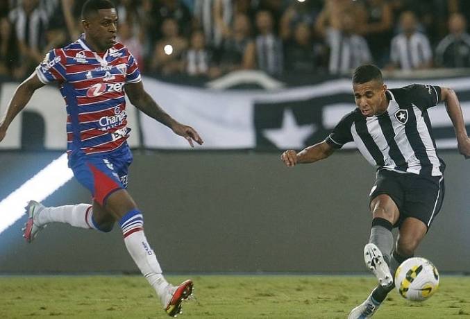 Nhận định, soi kèo Fortaleza vs Botafogo, 5h ngày 24/11: Bám đuổi Top1