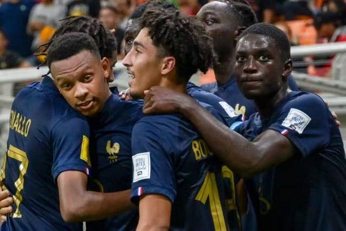 U17 Pháp vào bán kết World Cup sau khi đánh bại Uzbekistan