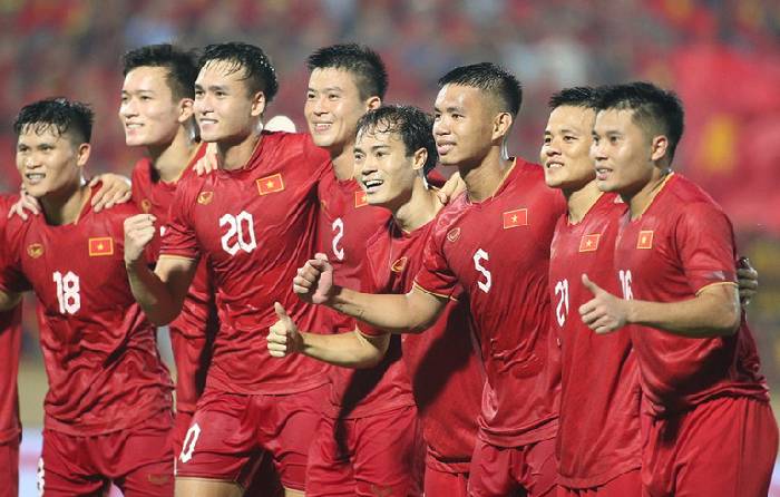 HLV Troussier công bố danh sách ĐT Việt Nam dự Asian Cup 2023 qua livestream 