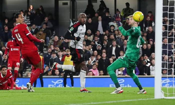 Hòa Fulham, Liverpool gặp Chelsea ở Cúp Liên đoàn Anh
