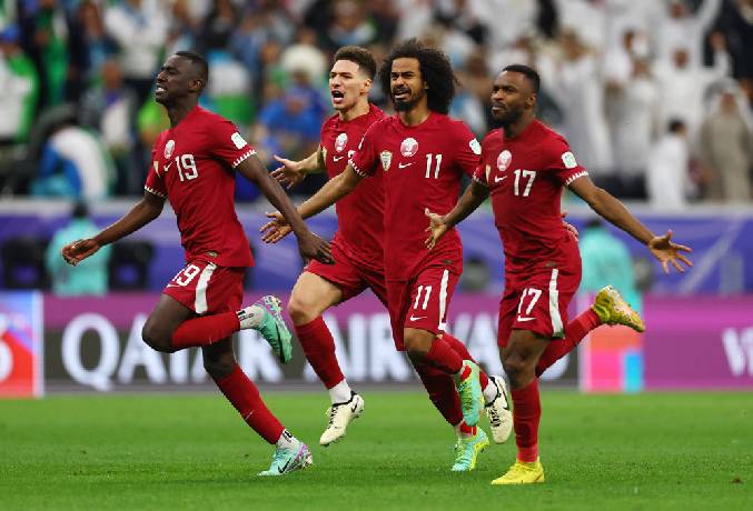 Đánh bại Uzbekistan trên chấm 11 mét, Qatar vào bán kết Asian Cup 2023
