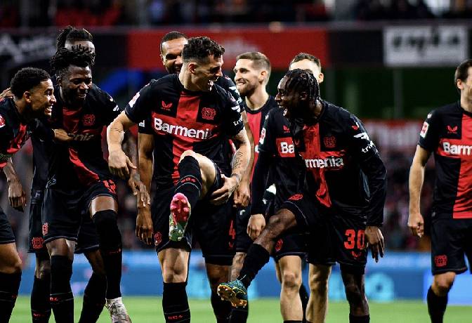 Leverkusen củng cố vững chắc ngôi số 1 Bundesliga
