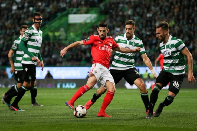 Soi kèo hiệp 1 Sporting Lisbon vs Benfica, 3h45 ngày 1/3