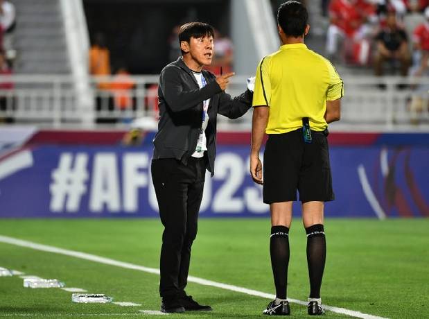 Thua Iraq, HLV U23 Indonesia tiếp tục chỉ trích trọng tài tại VCK U23 châu Á