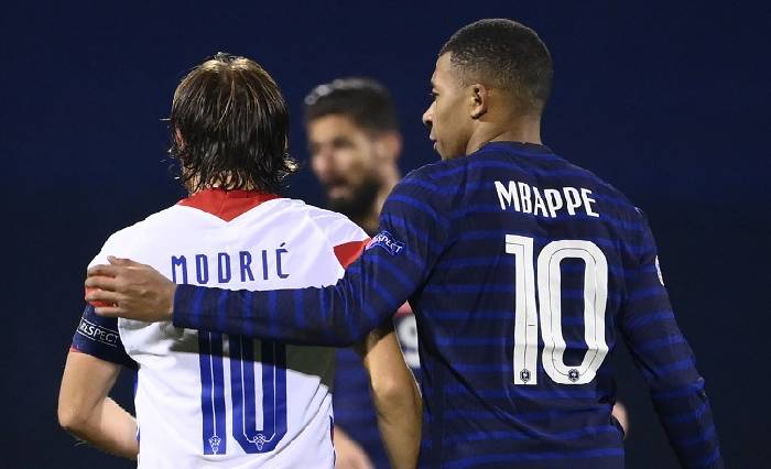 Luka Modric để lại áo số 10 cho Kylian Mbappé