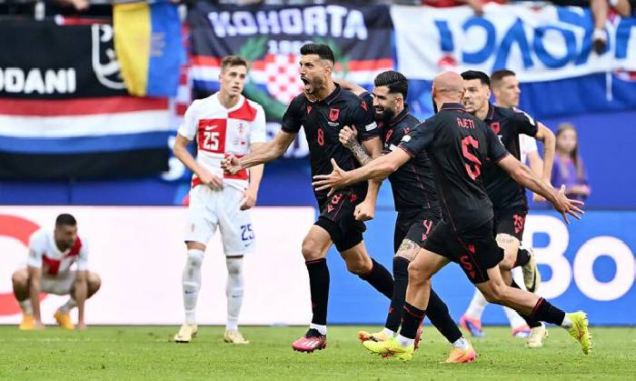 Rượt đuổi kịch tính, Croatia chia điểm đáng tiếc với Albania