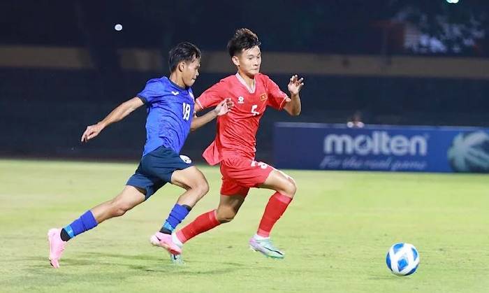 U16 Việt Nam chia điểm với U16 Campuchia, tiếp tục dẫn đầu bảng