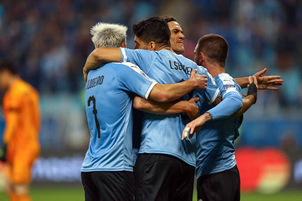 Kết quả Uruguay 2-2 Nhật Bản: Hút chết nhờ VAR