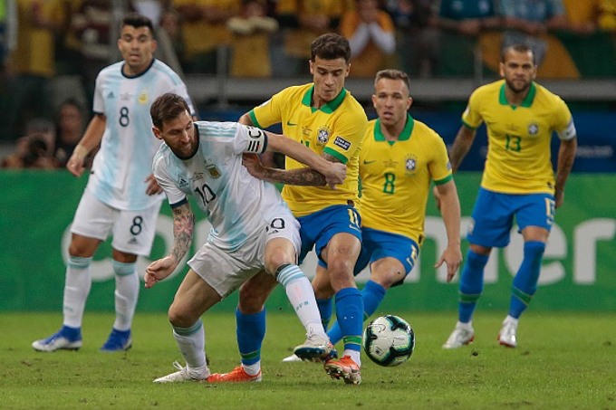 Brazil 2-0 Argentina: Messi thêm một lần đau